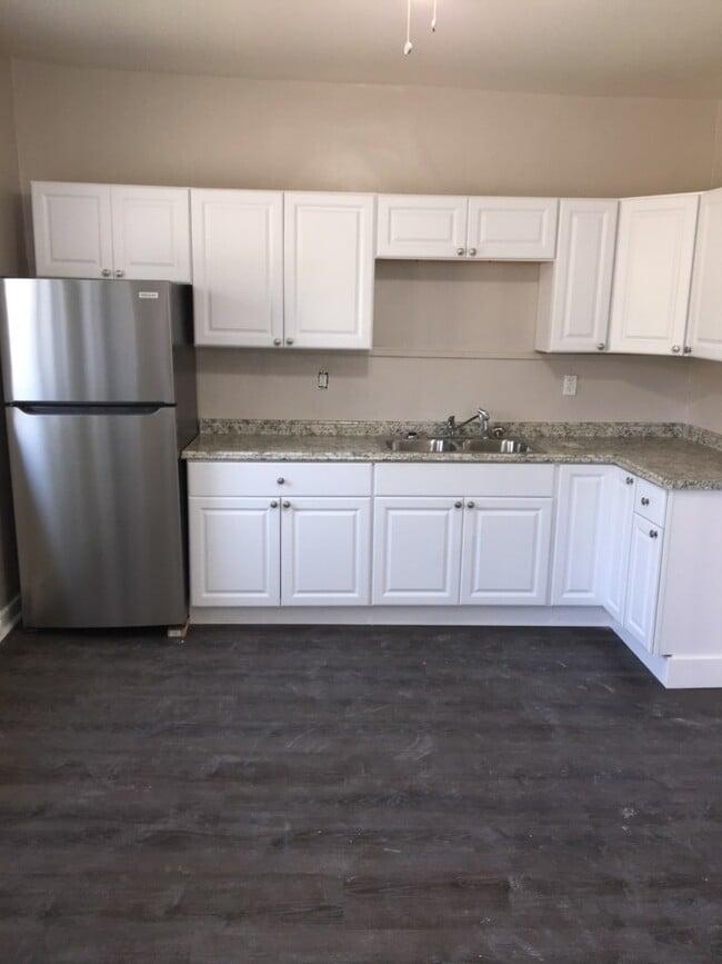 Kitchen - 641 Main St