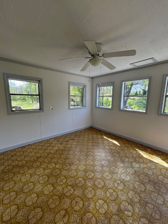 Building Photo - Private 3-Acre Retreat for Rent! Beautifully Renovated 2BR Home with Spacious Land, Peaceful Sett...