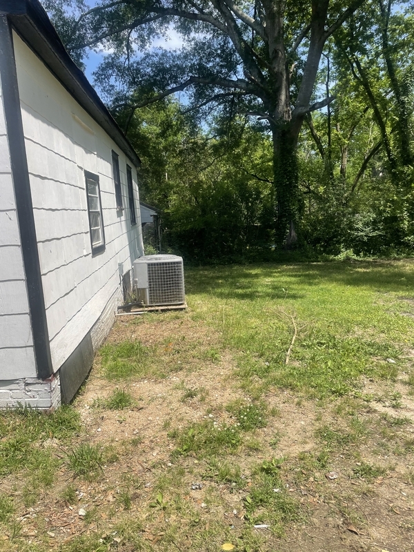 Building Photo - 737 Willaneel Dr