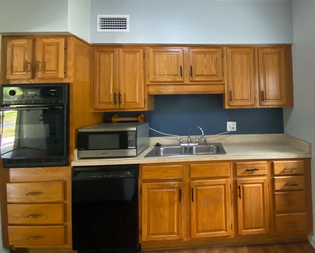 Building Photo - Winter Park 3 Bed, 2 Bath Home in Eastbroo...