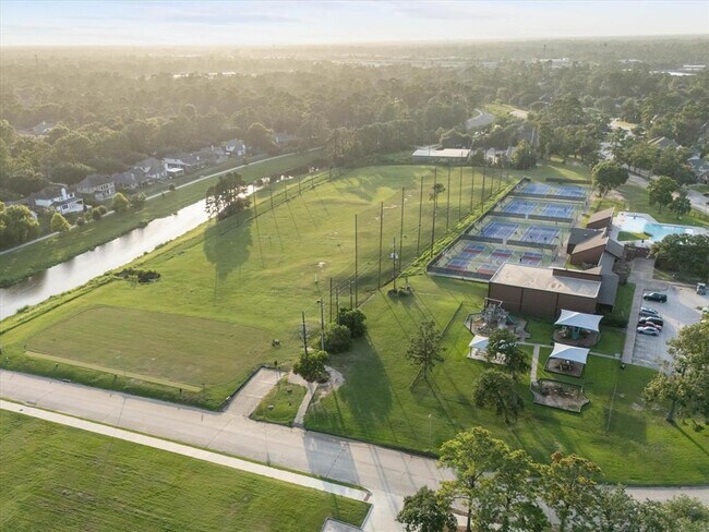 Building Photo - 8719 Silver Lure Dr