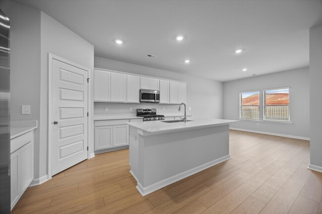 Building Photo - 130 Stockholm Ln