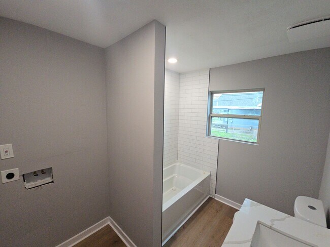 Building Photo - 3118 Memel St