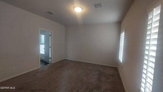 Building Photo - 13000 Shildon St