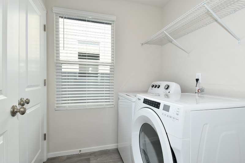 Building Photo - 208 N 28th Pl