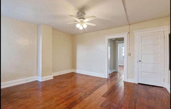 Building Photo - 2916 Guilford Ave