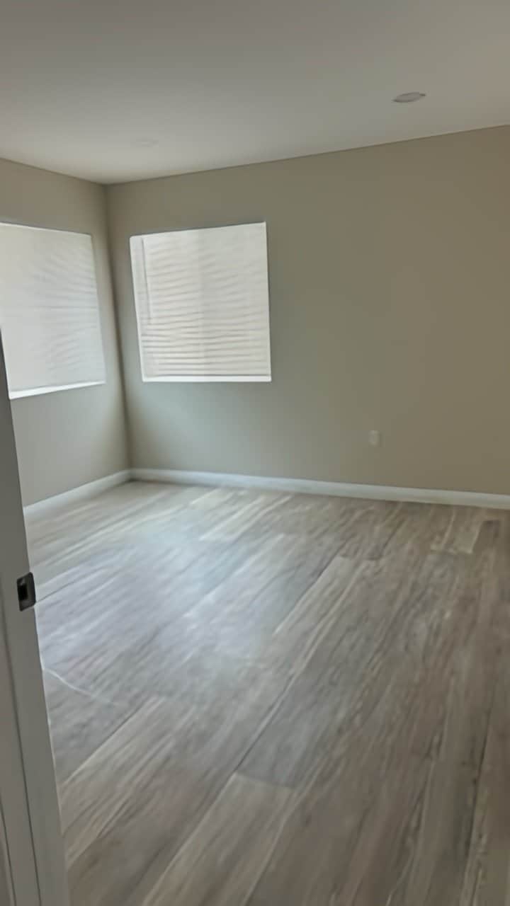 Building Photo - 10828 El Rey Dr