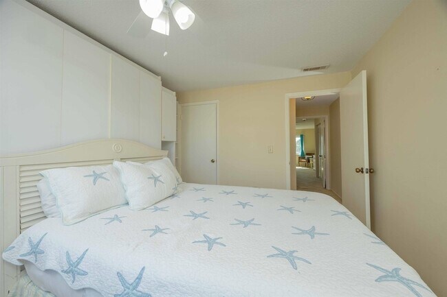 Building Photo - 8130 A1A S