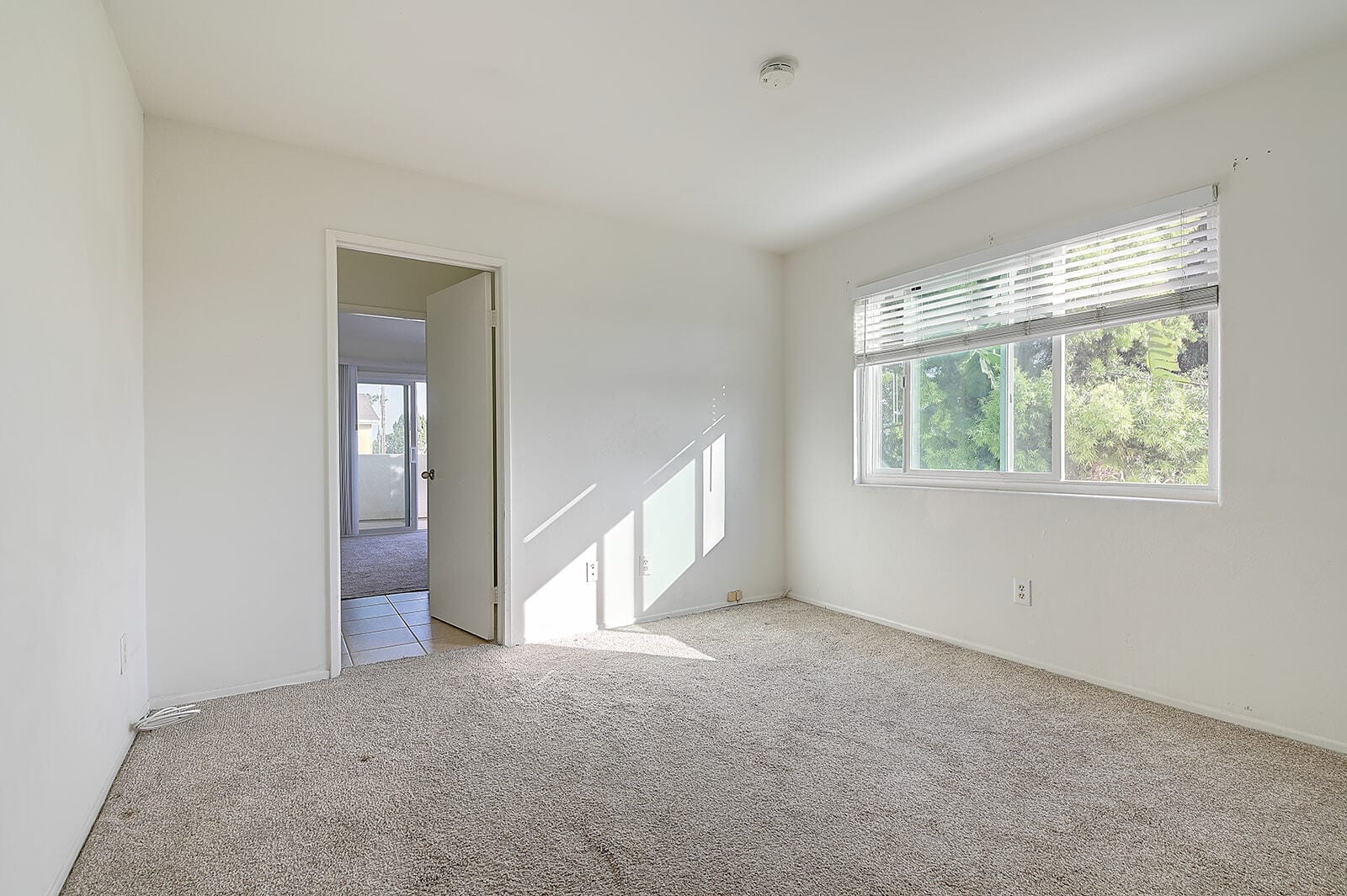 Building Photo - 17054 A Ln