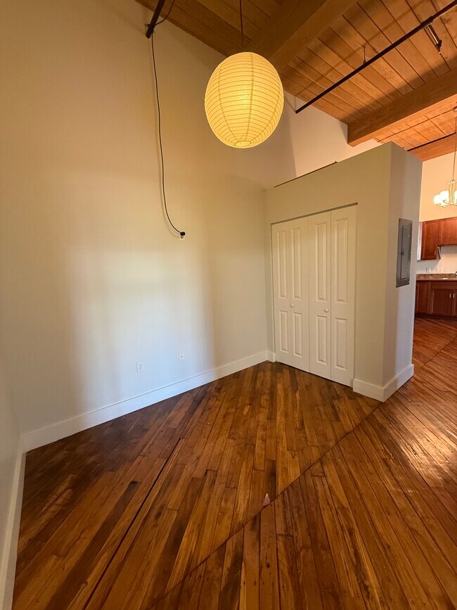 Building Photo - 99 Allen St