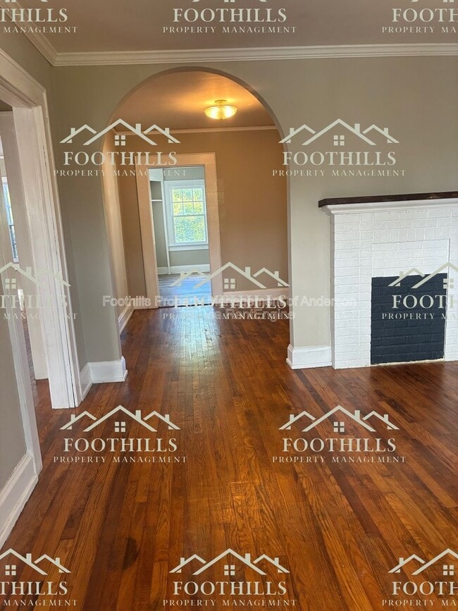 Building Photo - 611 Bonham Ct