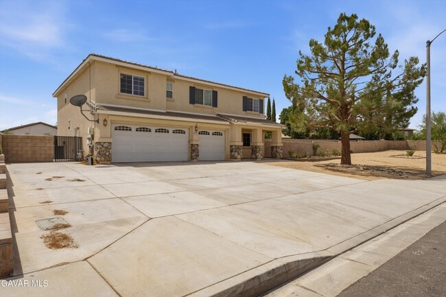Building Photo - 1638 Miki Way