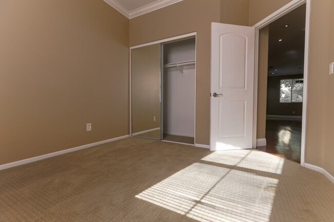 Building Photo - 6106 Rancho Brida