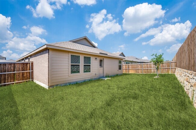 Building Photo - 14045 Ilderton St