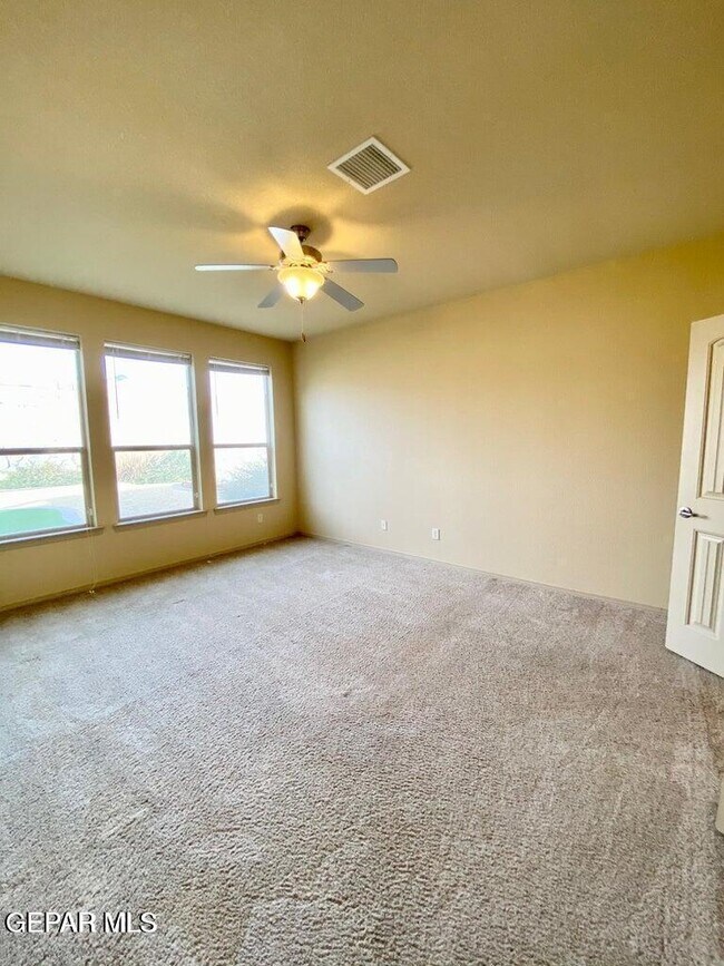 Building Photo - 14277 Desert Sky Dr