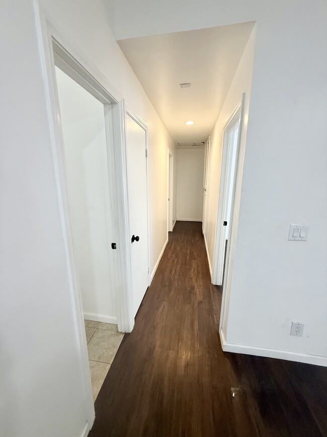 Building Photo - 10729 E Ave R 10