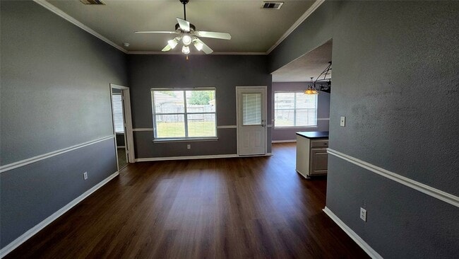 Building Photo - 7122 Sunrise Hill Ln