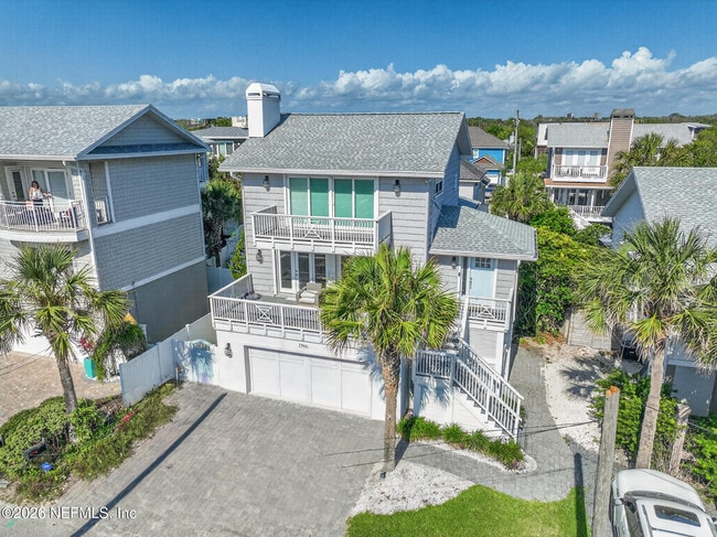 Building Photo - 1766 Beach Ave