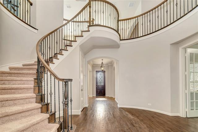 Building Photo - 112 Crestbrook Dr