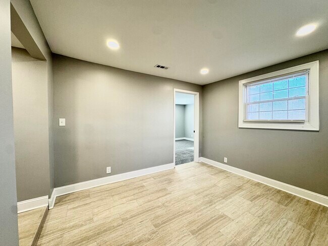 Building Photo - 353 Sherman Ave