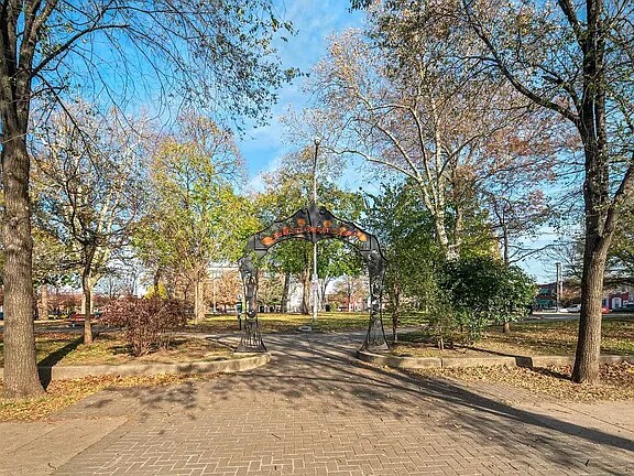 Building Photo - 3194 Almond St