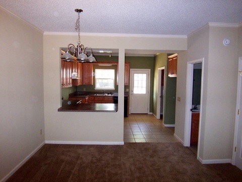 Building Photo - 1621 Love Ave