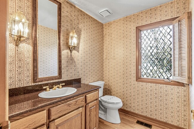 Building Photo - 5811 124th Ct NE