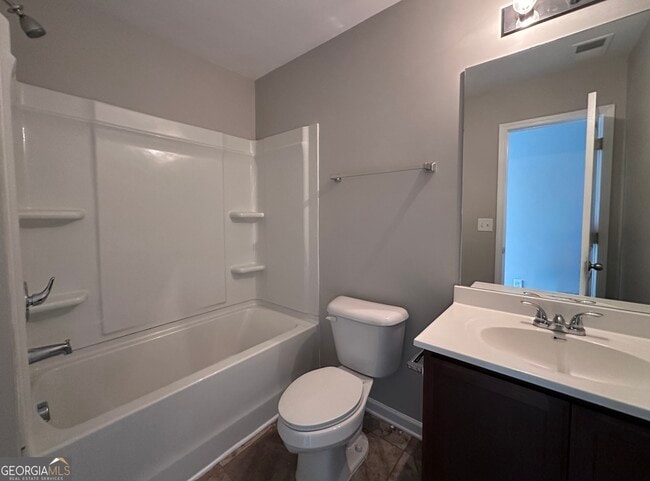 Building Photo - 308 Reedell Way