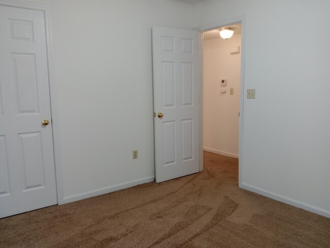 Building Photo - 2416 Calder Ct