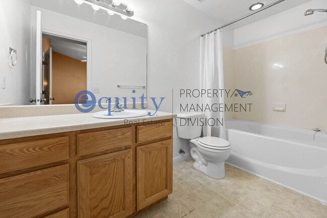 Building Photo - 377 E Newsome Park Ln