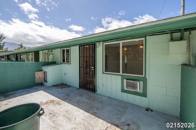 Building Photo - $2800 /2 Bed / 1 Bath / 1 Parking IN WAIALUA
