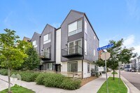 Building Photo - 1079 Chase St