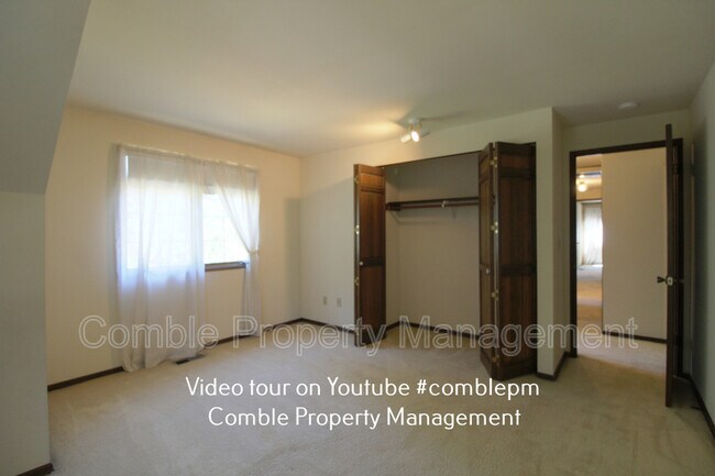 Building Photo - 2534 Medina Cir