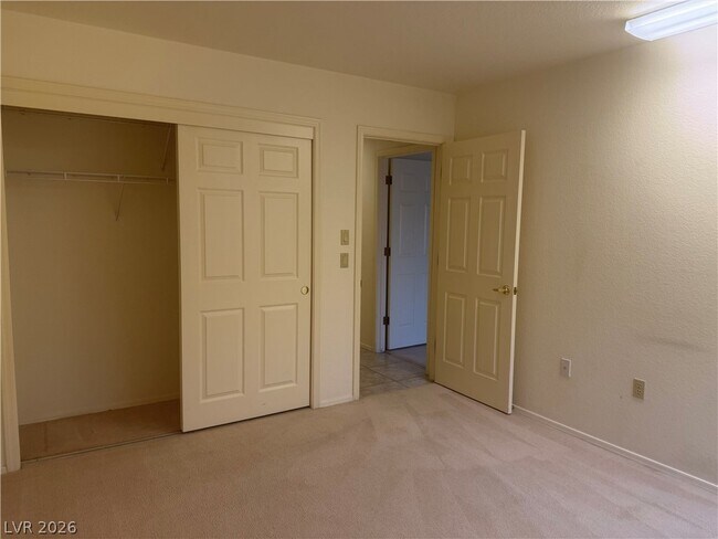 Building Photo - 8900 Kingsmill Dr