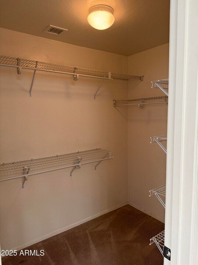 Building Photo - 4264 E Carla Vista Dr