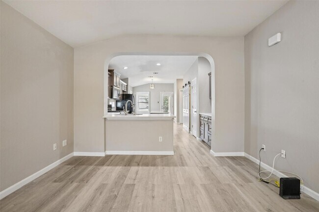 Building Photo - 4937 Hartson