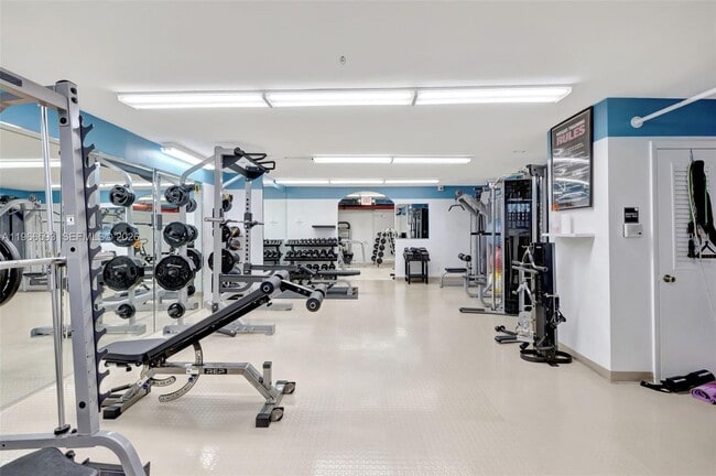 Building Photo - 4100 Galt Ocean Dr