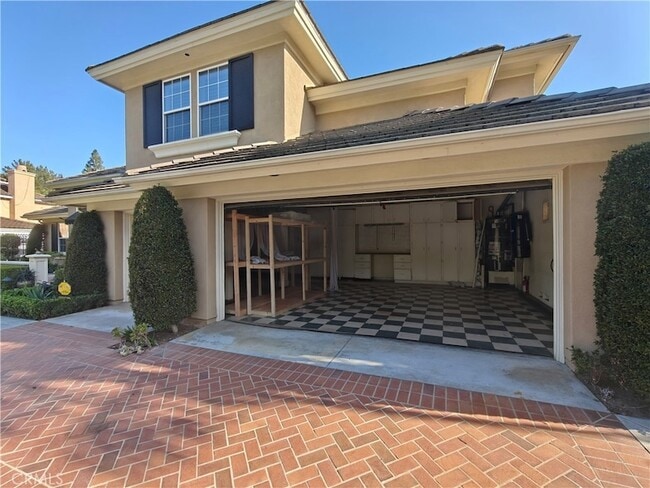 Building Photo - 27900 Mt Hood Way