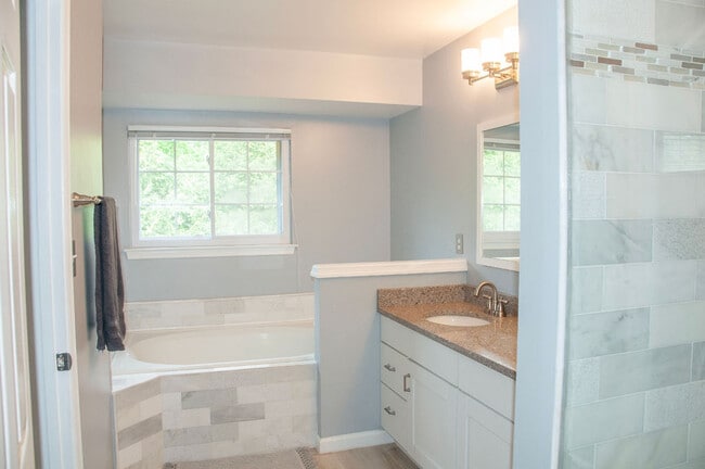 Building Photo - 21672 Kings Crossing Terrace