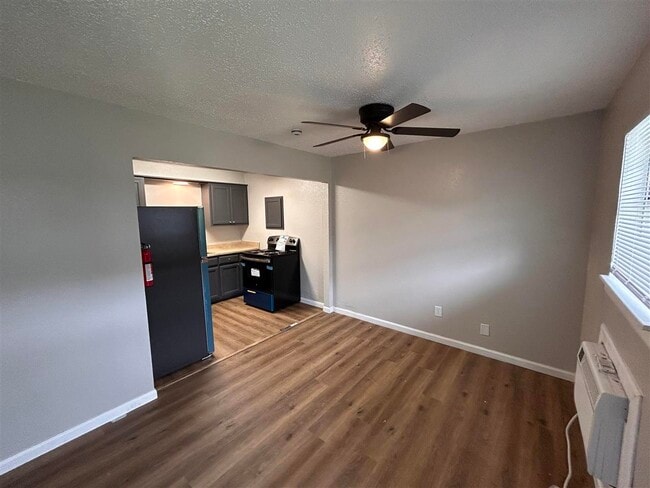 Building Photo - 1314 NW Irwin Ave