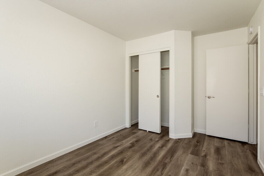 Building Photo - 13362 W Mauna Loa Ln