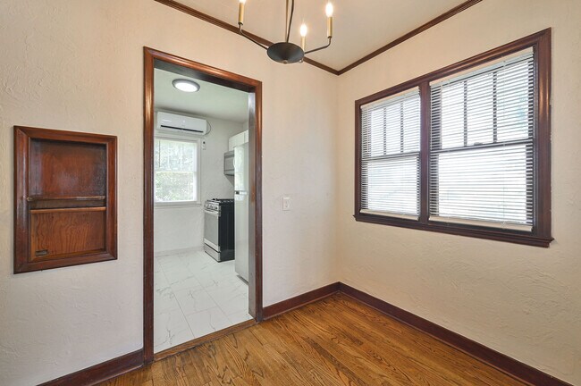 Building Photo - 1507 NW 28th St