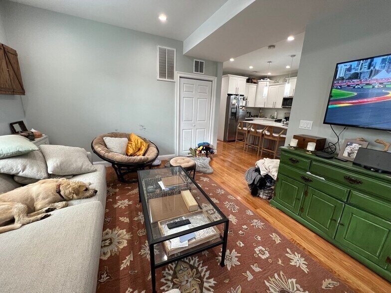 Building Photo - 20 Kenton Rd