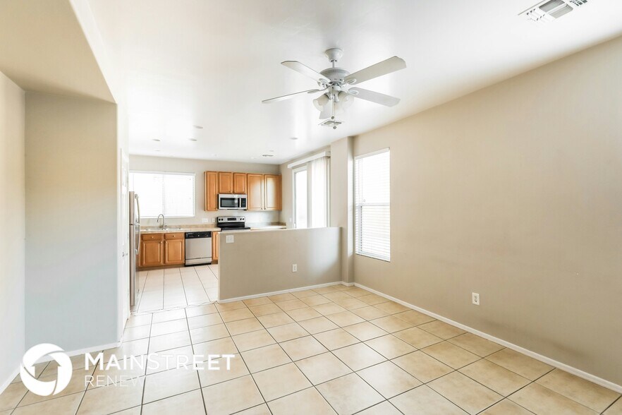 Building Photo - 8044 E Judicial St