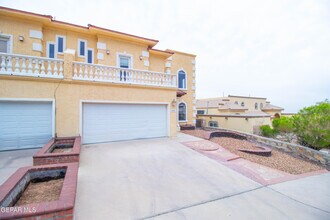 Building Photo - 4744 Excalibur Dr