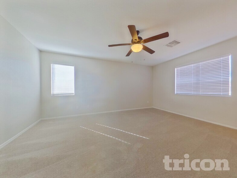 Building Photo - 7448 S Horizon Ct