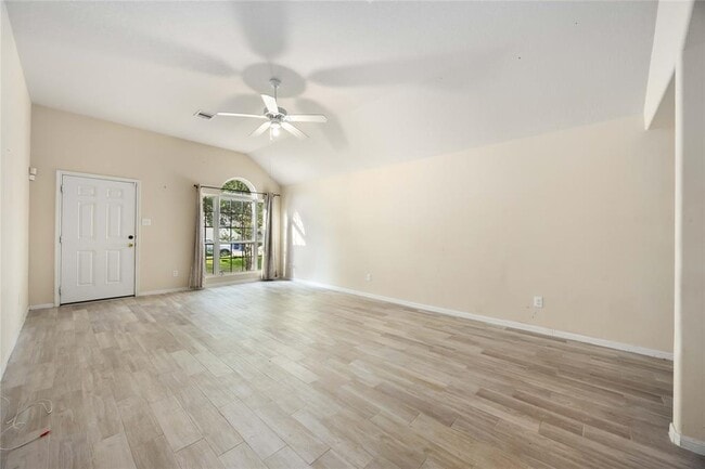 Building Photo - 29319 Alba Rose Dr