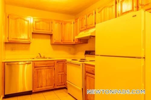 Building Photo - 278 Grove St