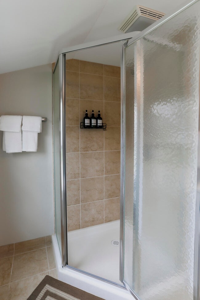 Building Photo - 3153 Lockwood Blvd