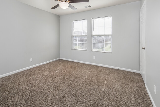 Building Photo - 137 David Barnes Dr